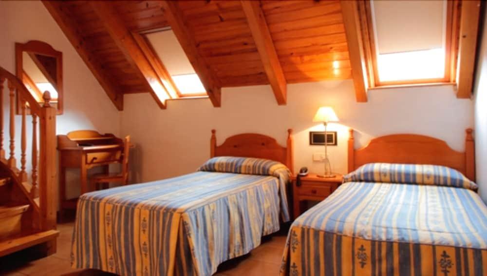 Hotel Ostau D'Oc 维耶拉 外观 照片
