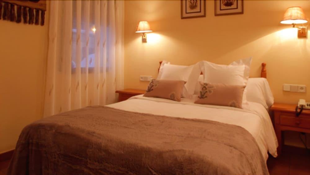 Hotel Ostau D'Oc 维耶拉 外观 照片